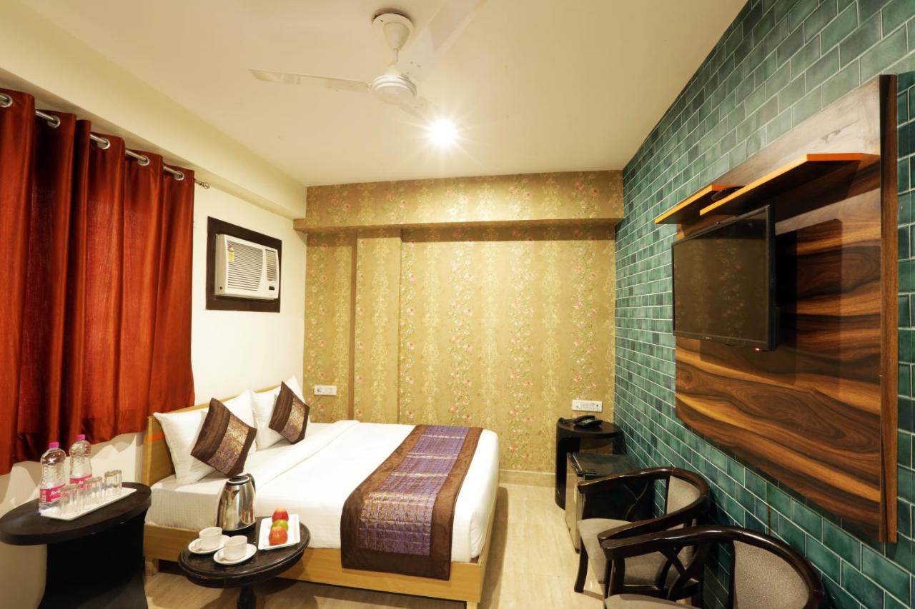 Hotel Ark Wood At Airport نيودلهي المظهر الخارجي الصورة