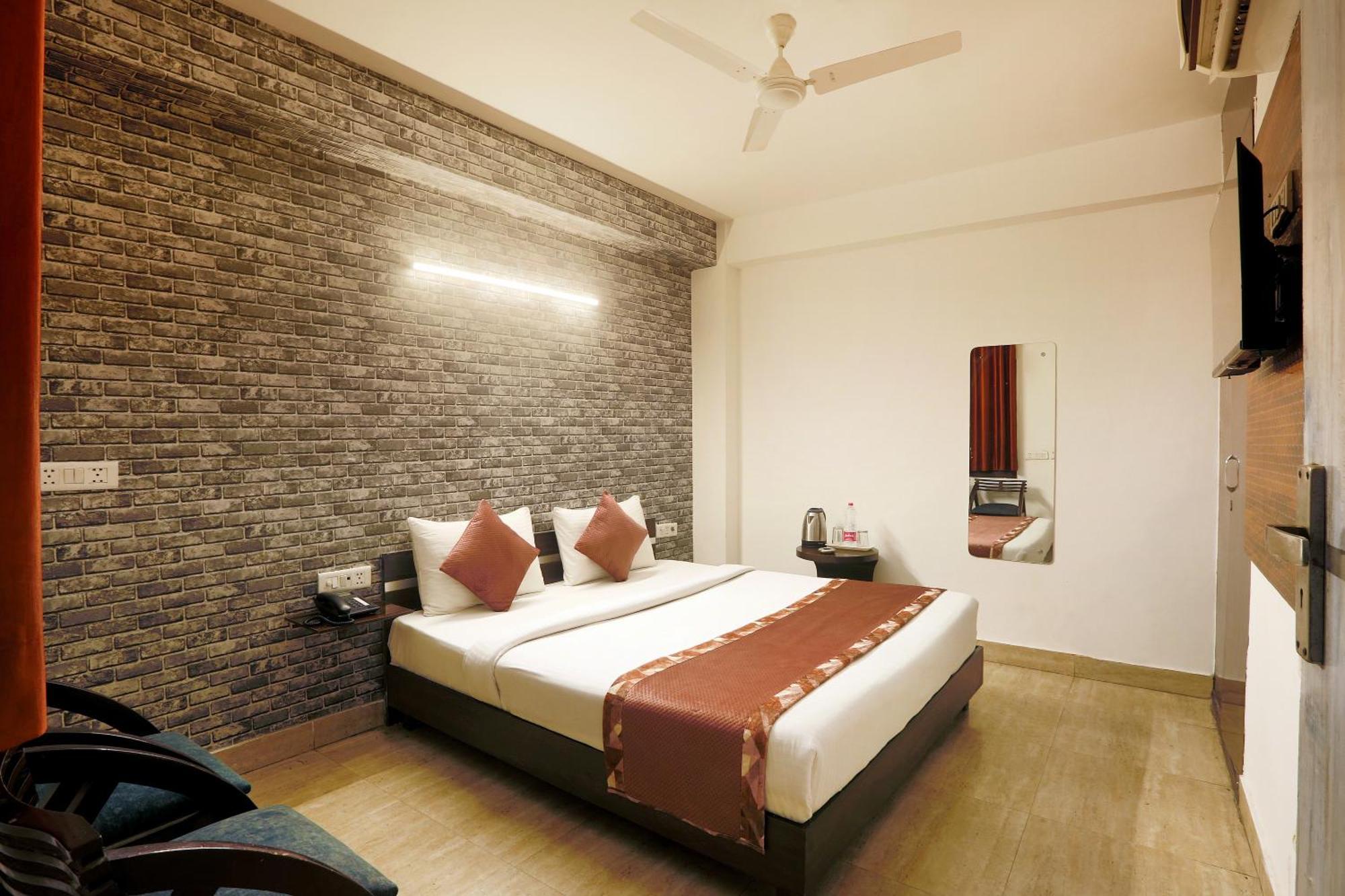 Hotel Ark Wood At Airport نيودلهي المظهر الخارجي الصورة