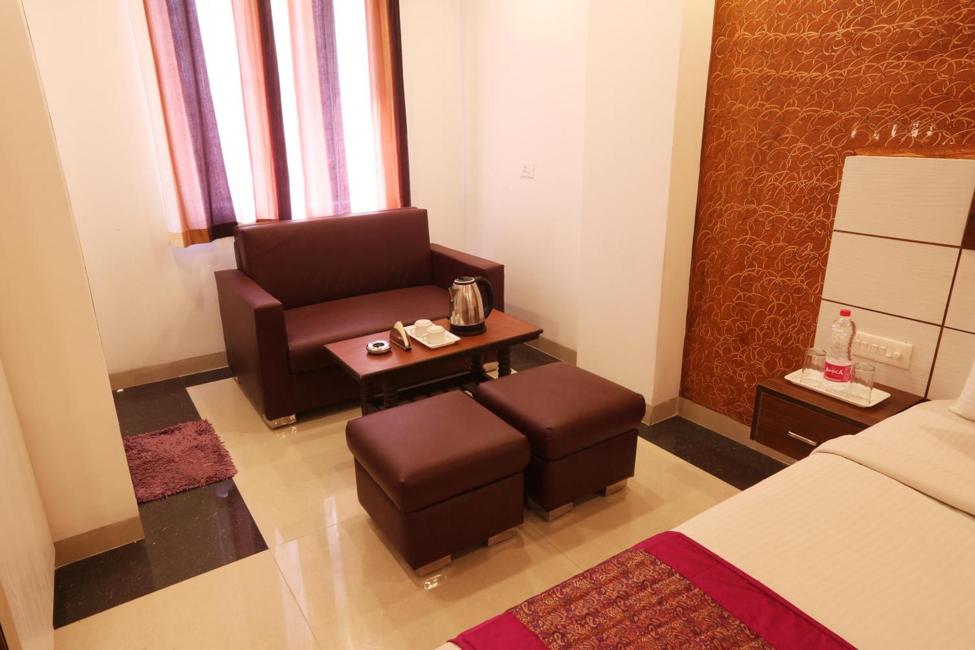 Hotel Ark Wood At Airport نيودلهي المظهر الخارجي الصورة